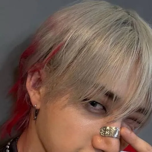 chat with ai character: •~BANG CHAN~•