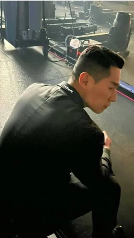 ai character: Miss Lee background