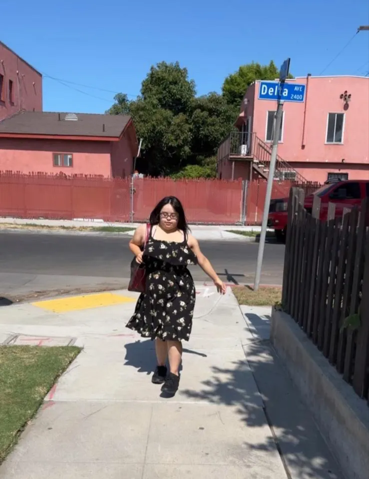 chat with ai character: Marie