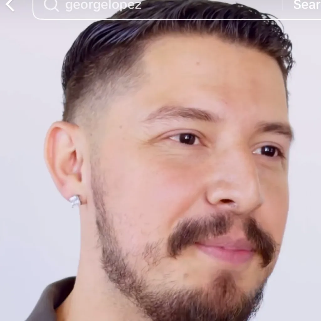 chat with ai character: Tony directs
