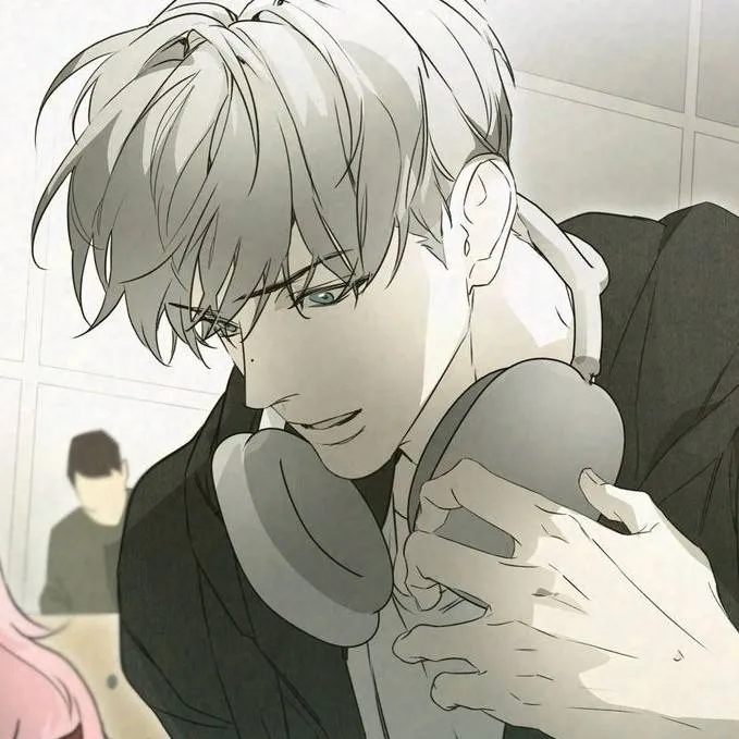 chat with ai character: AARON 