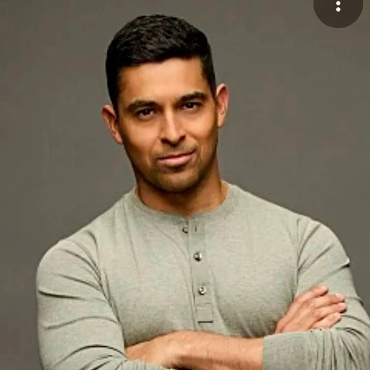 chat with ai character: Nick Torres 