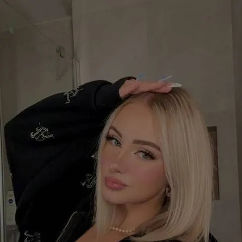 chat with ai character: Kia