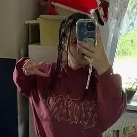 chat with ai character: Wiki