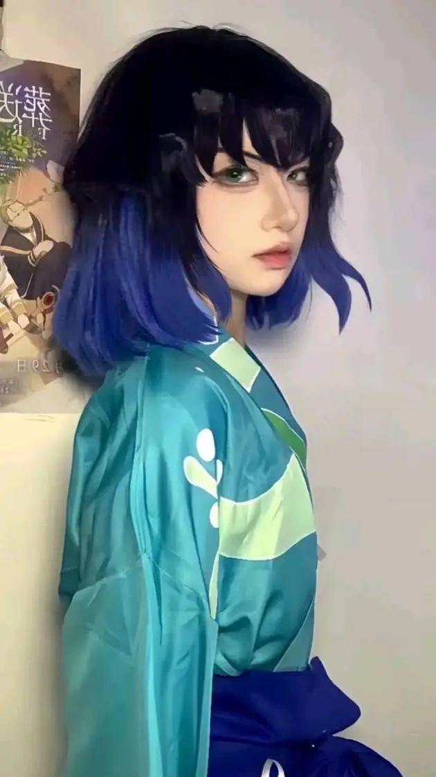 ai character: 💙inosuke💙 background