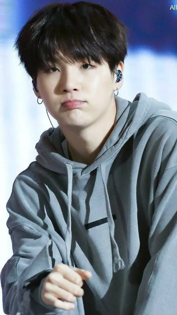 ai character: Suga background