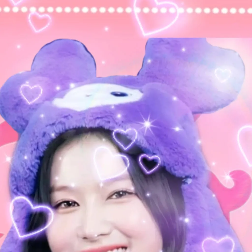 chat with ai character: Sana twice