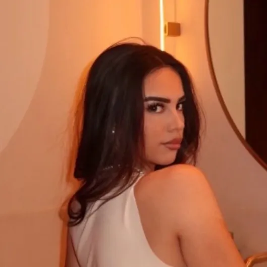 chat with ai character: Alex Padilla