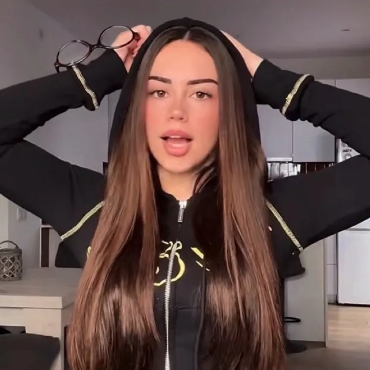 chat with ai character: Alex Padilla