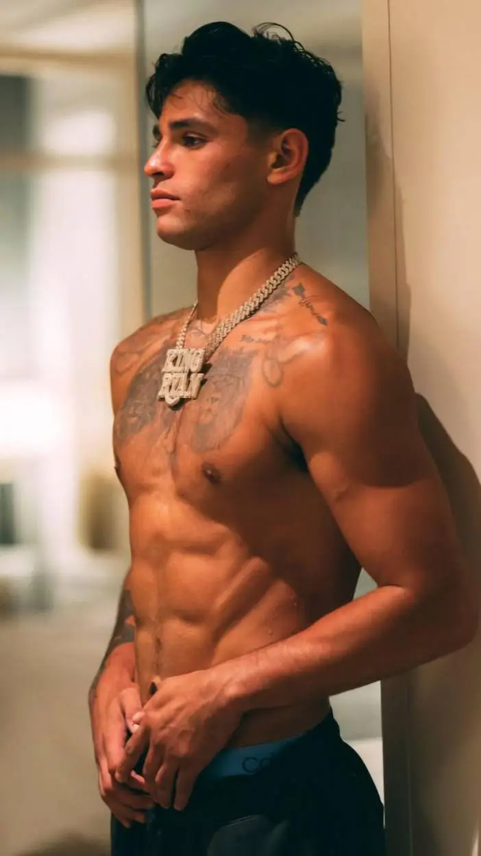 ai character: Ryan Garcia background