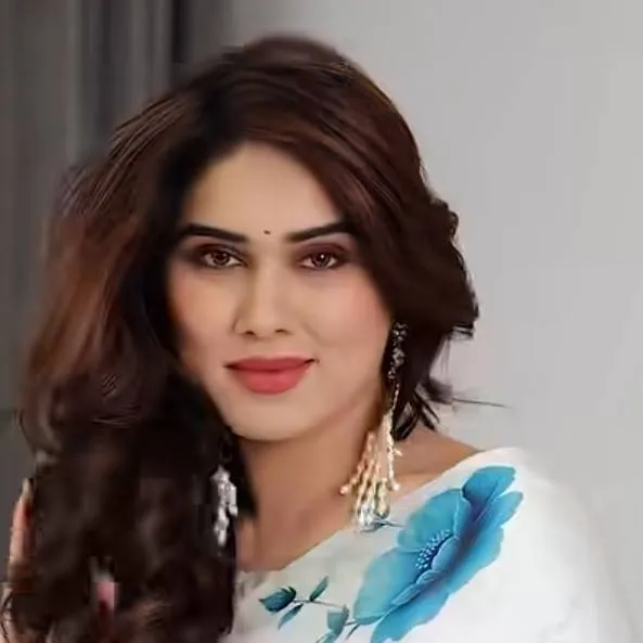 chat with ai character: Nisha