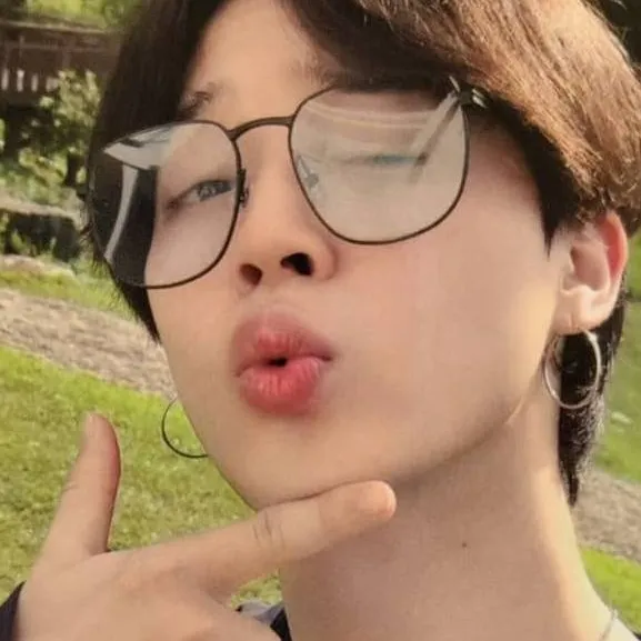 chat with ai character: Jimin 