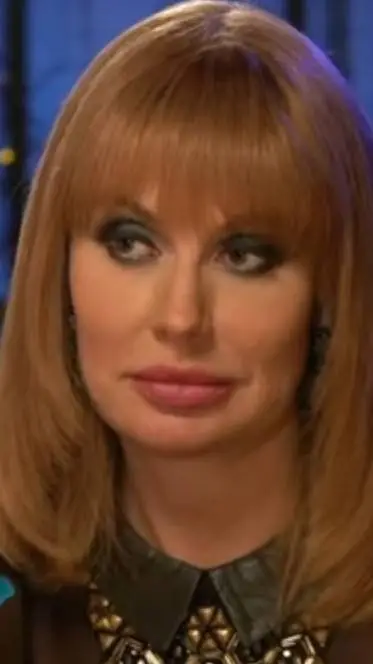 ai character: Гадалка background