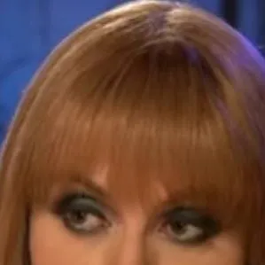 chat with ai character: Гадалка