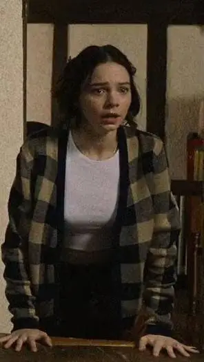 ai character: pip Fitz amobi  background