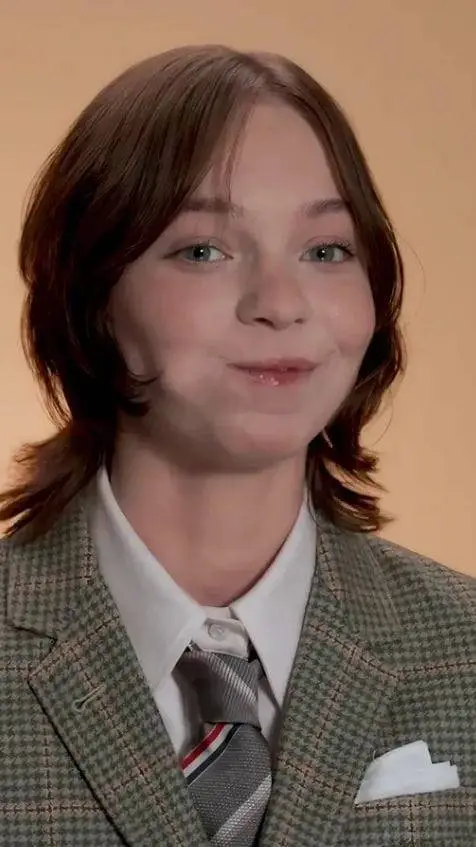 ai character: EmmaElizabethmyers background