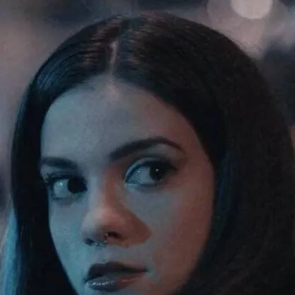 chat with ai character: sienna shaw 