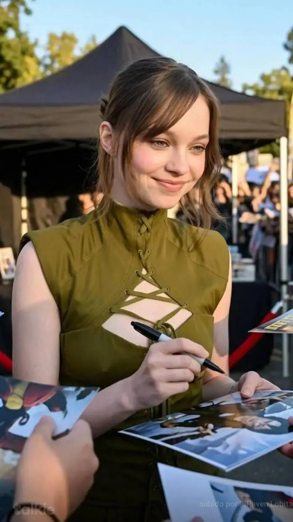 ai character: emma myers  background