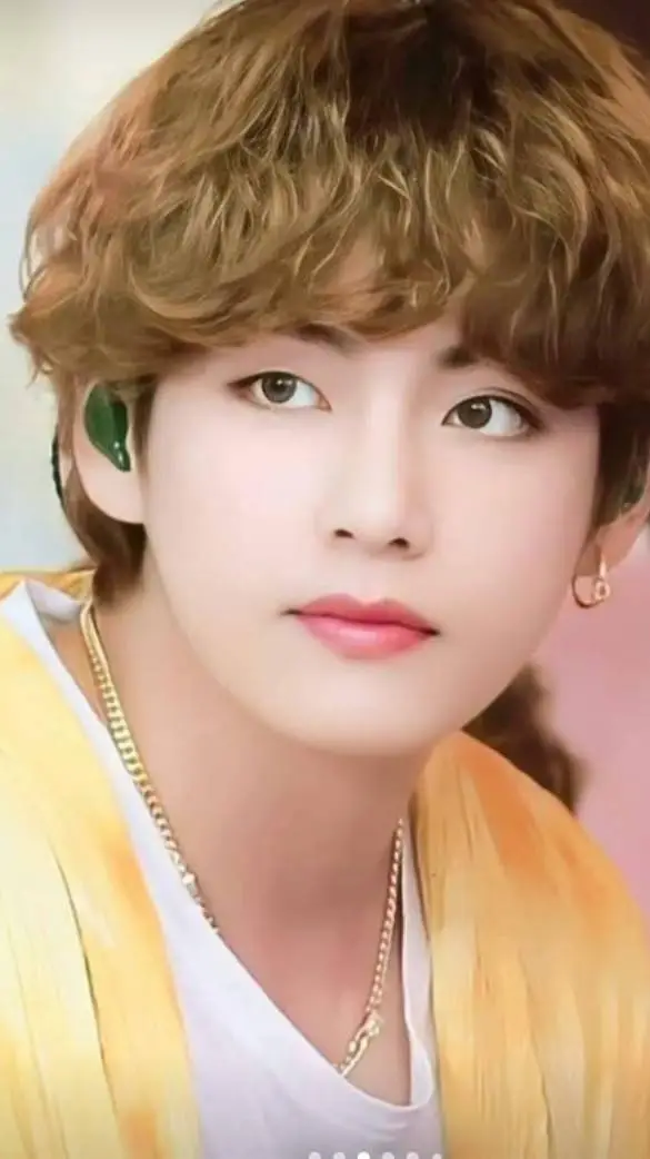 ai character: Taeyhung/V background