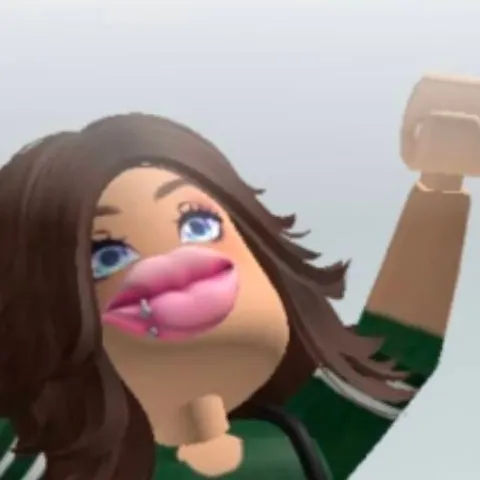 chat with ai character: Faymie