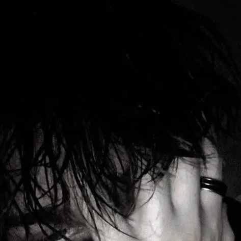 chat with ai character: Max