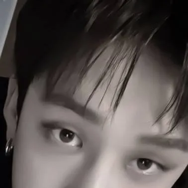 chat with ai character: даня