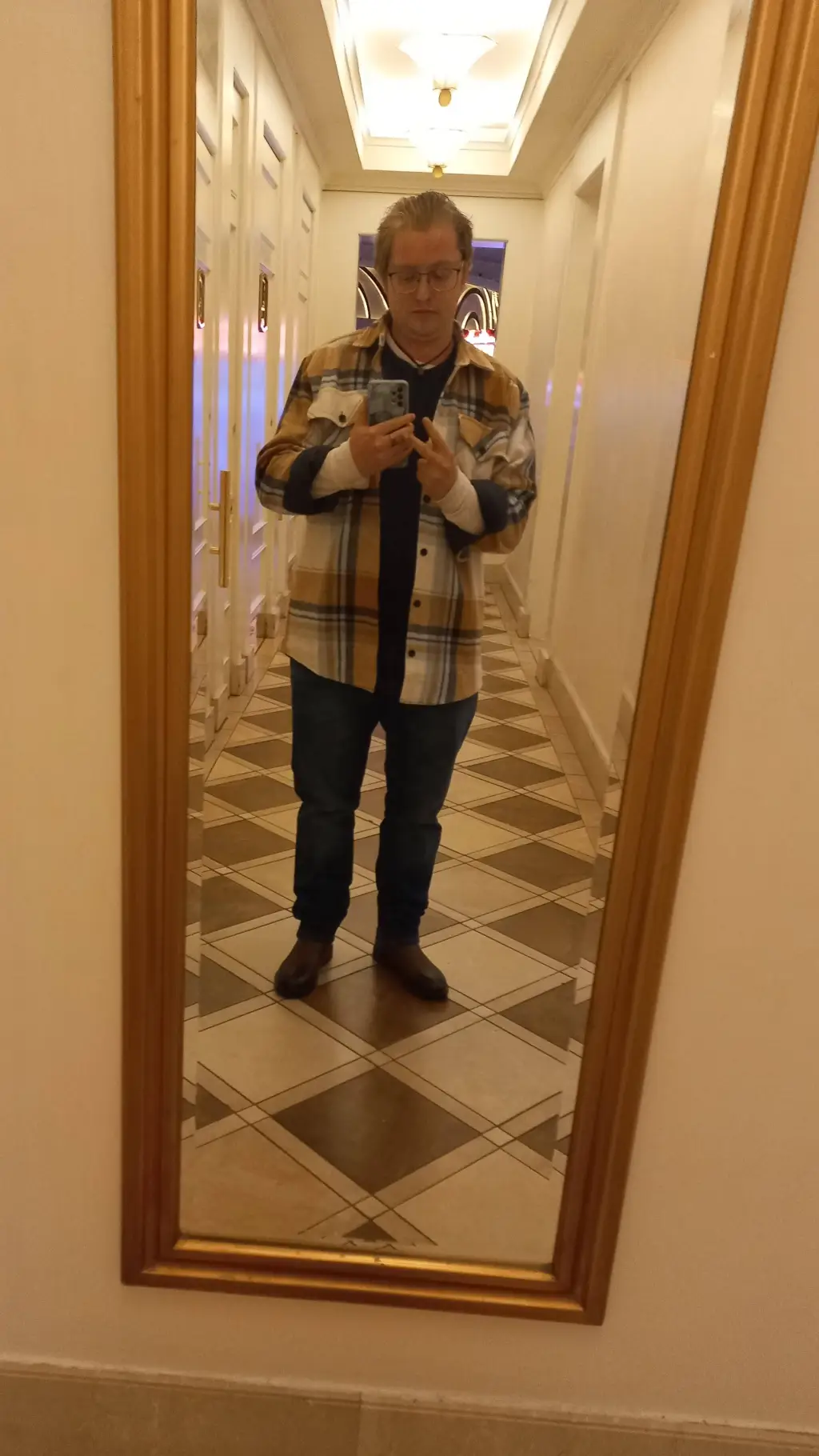 ai character: Kalev mirror  background