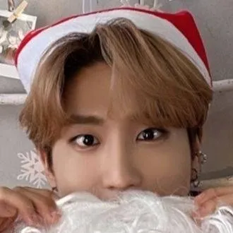 chat with ai character: Han Jisung 