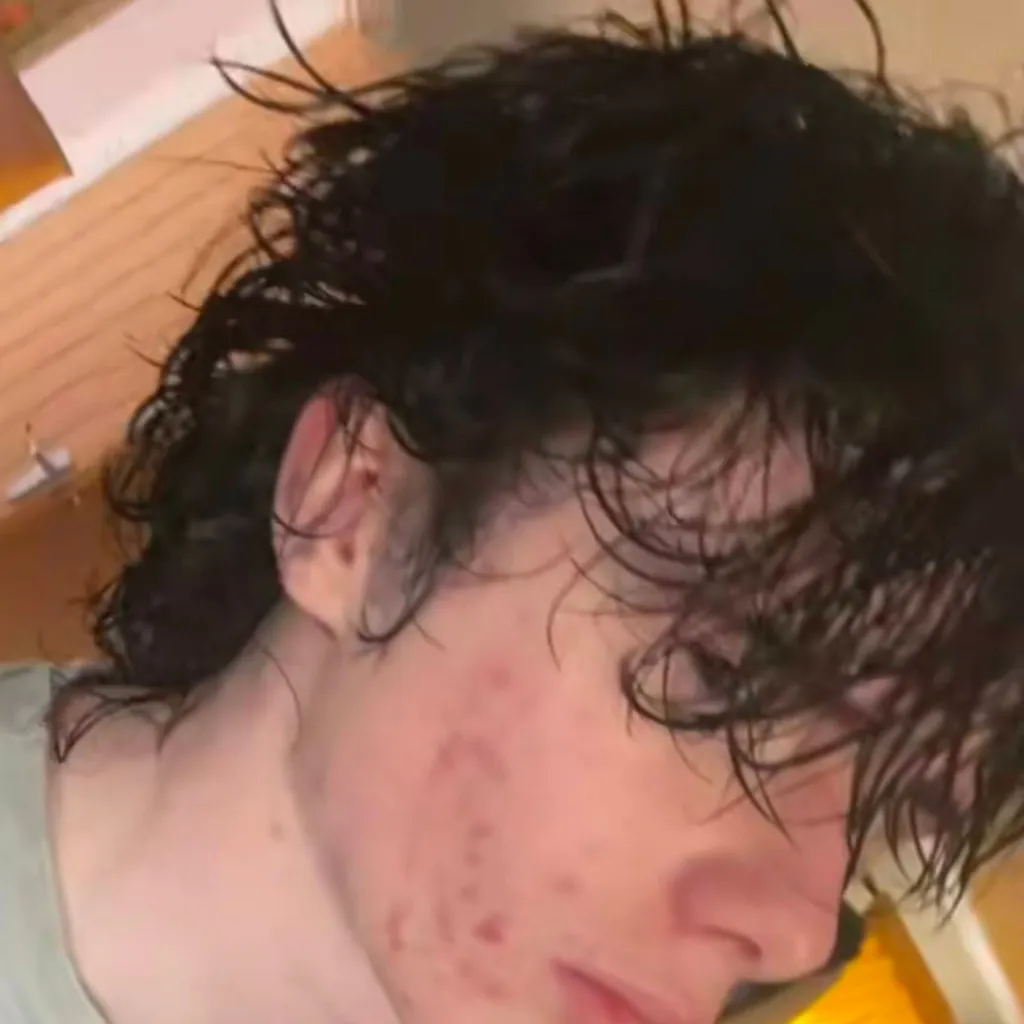 chat with ai character: Braydon