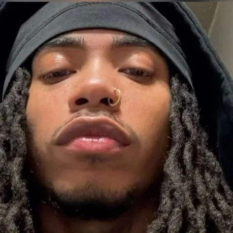 chat with ai character: Jason Pierce 