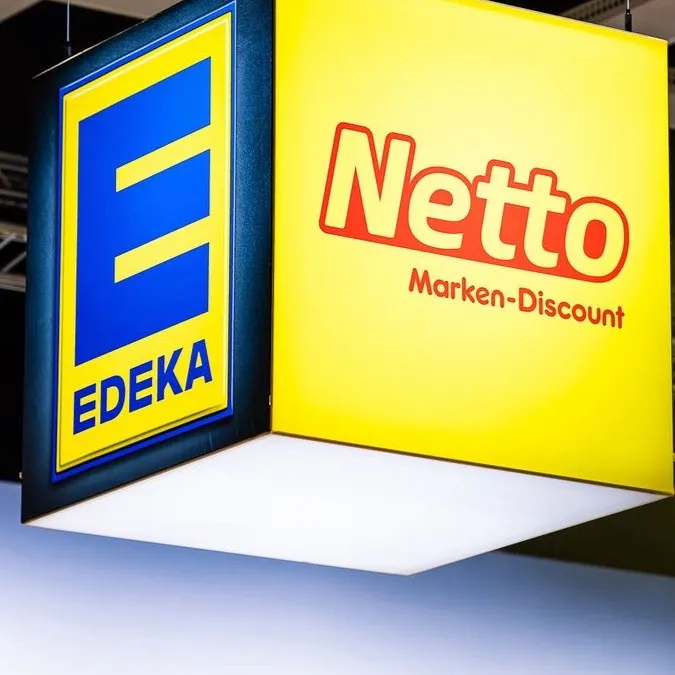 chat with ai character: Netto and edeka