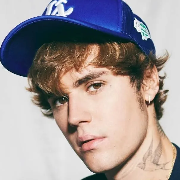 chat with ai character: Justin biber