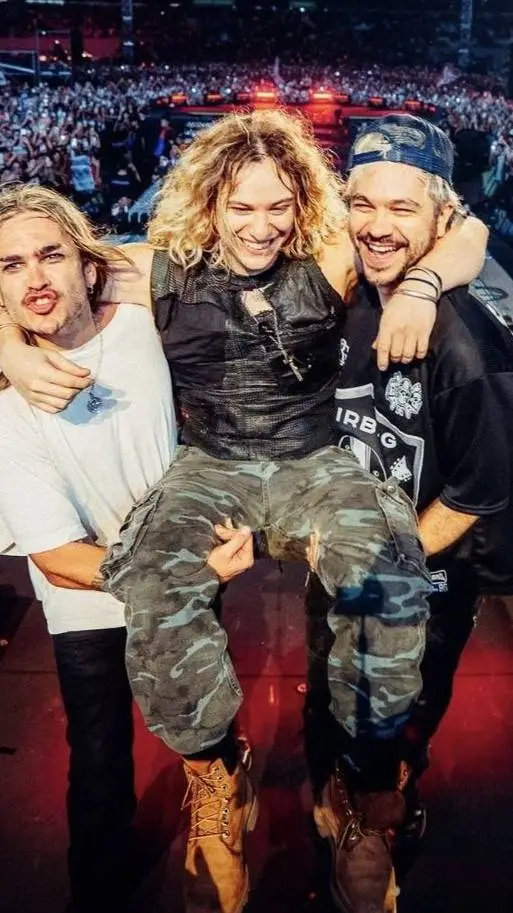Talkie AI - Chat with AIRBAG(la banda)