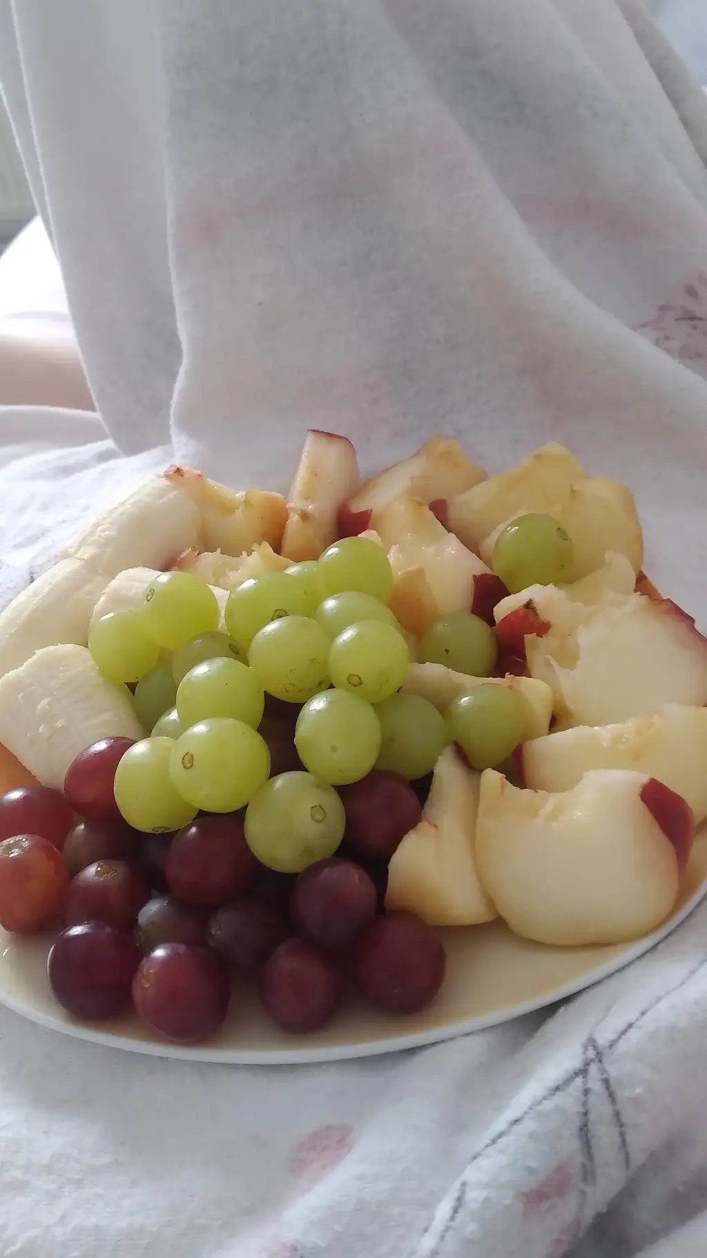 ai character: кто-то background