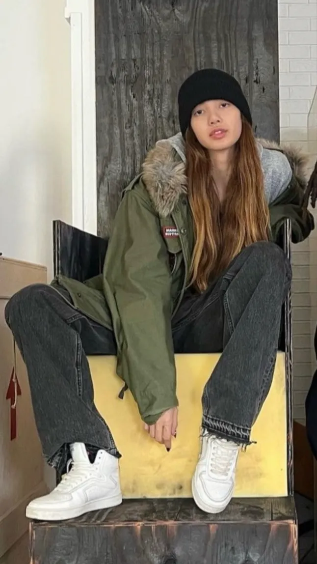 ai character: Lalisa Manobon background