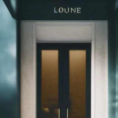 chat with ai character: Louis viton store