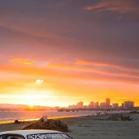 chat with ai character: Japón 2000s