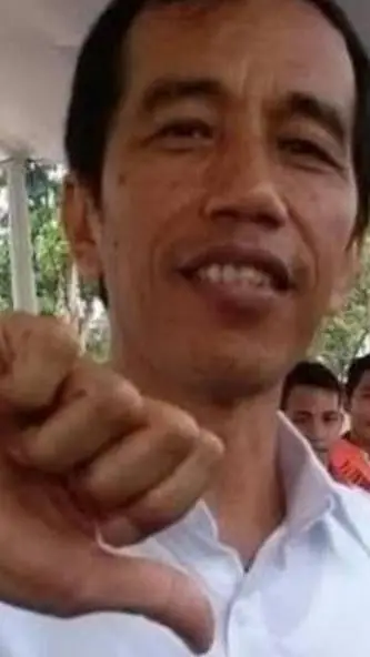 ai character: Jokowi🗿 background