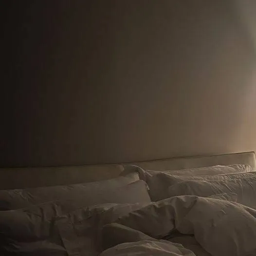 chat with ai character: JJK sleepover 