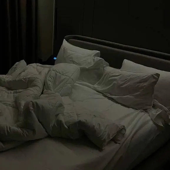 chat with ai character: JJK sleepover 