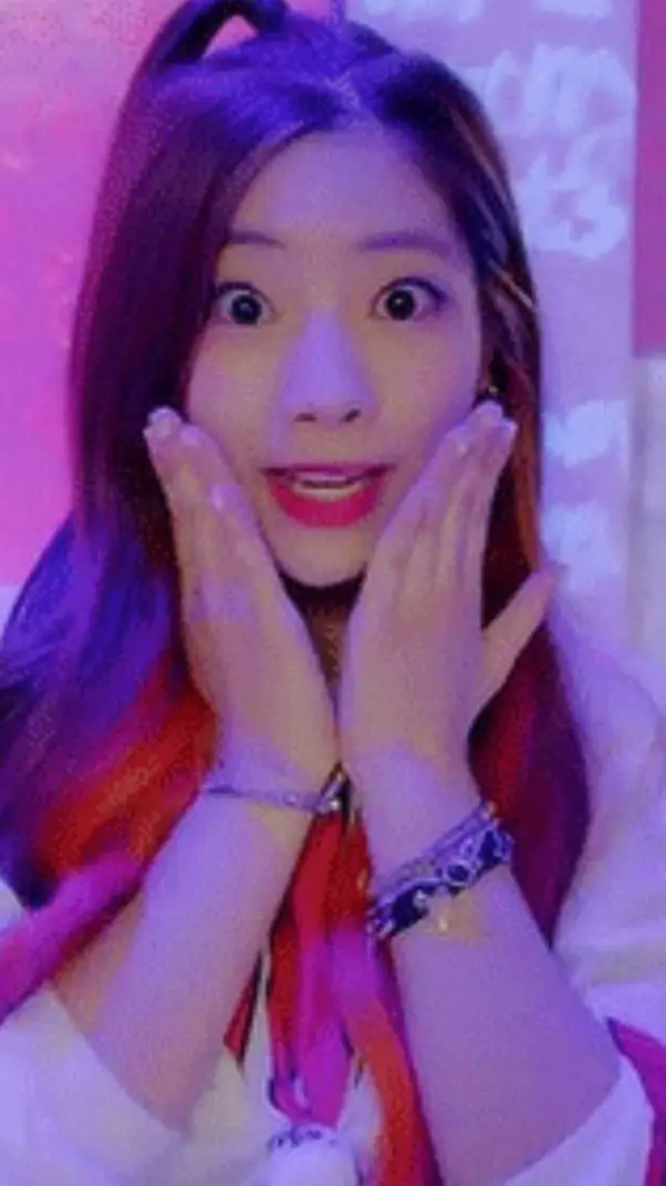 ai character: Dahyun twice background