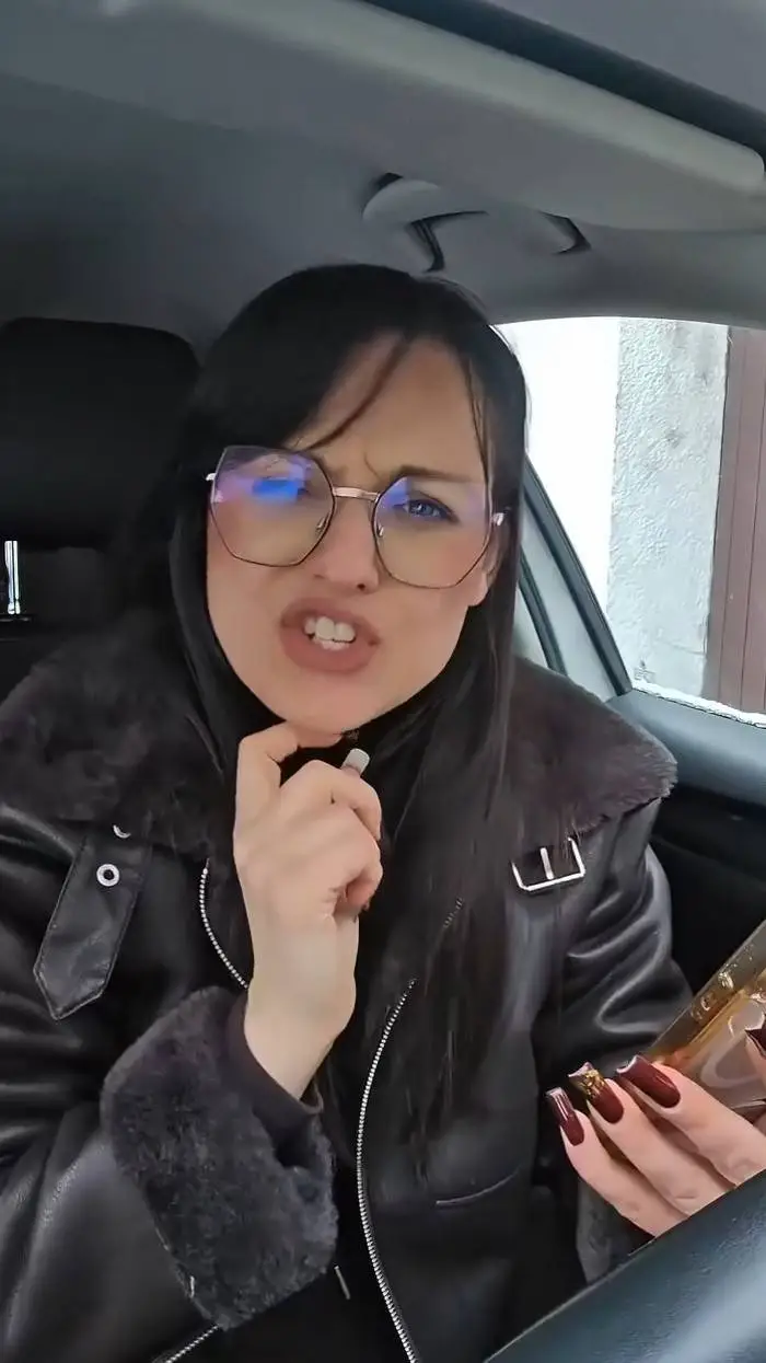 ai character: Olga  background