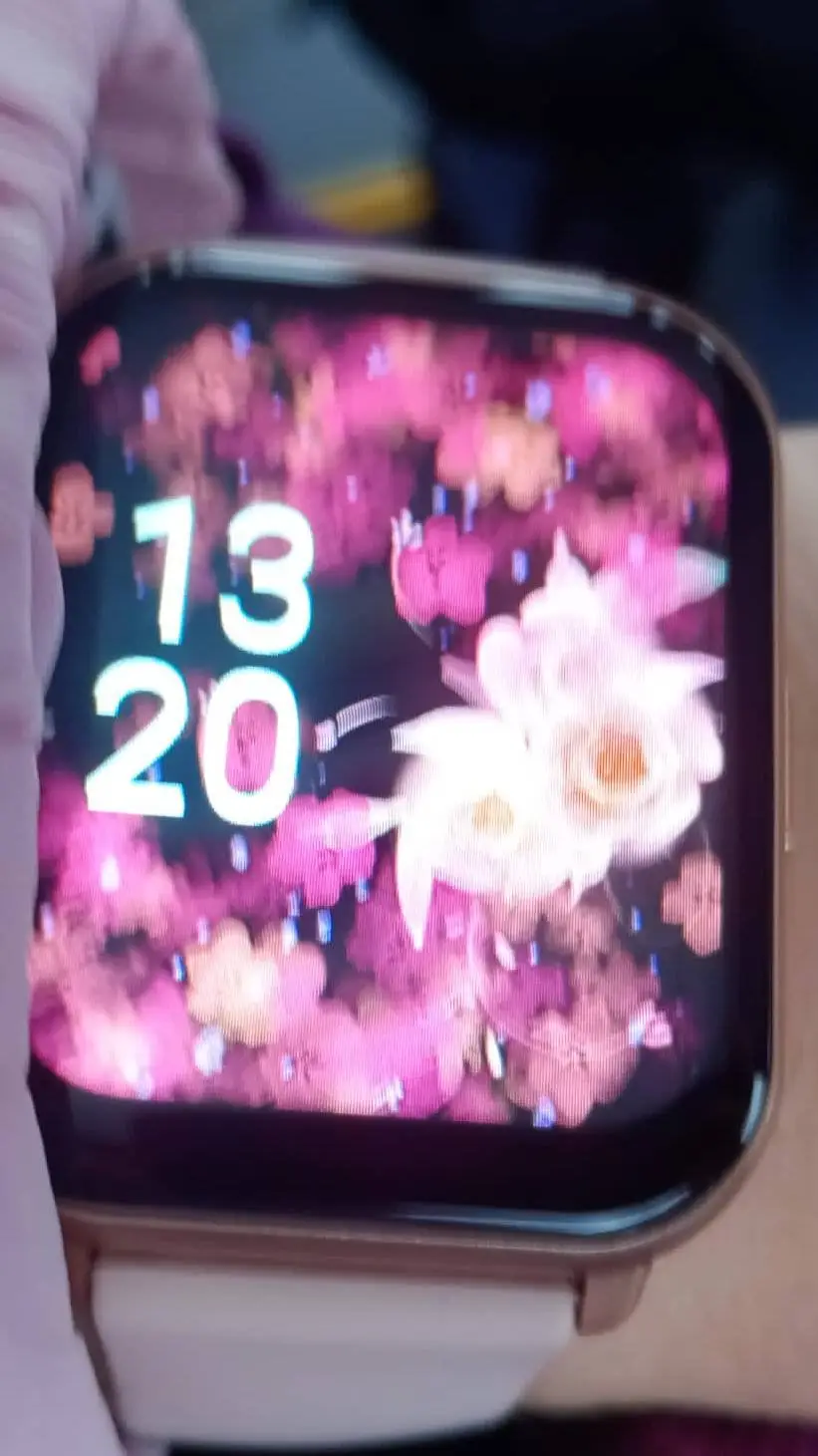 ai character: Smarchowat Apple 9 background