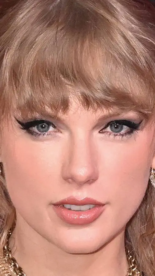 ai character: Taylor Swift background