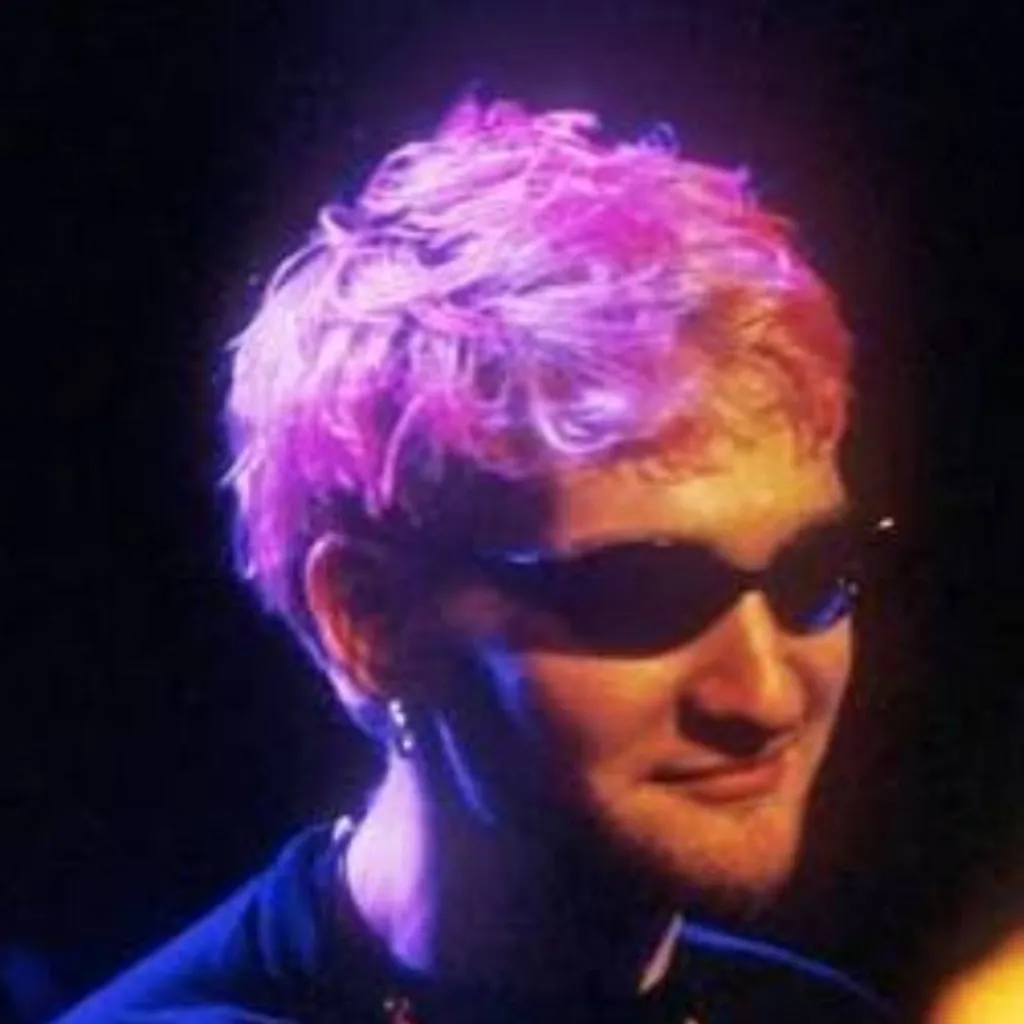 chat with ai character: Layne Staley