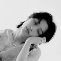 chat with ai character: Felix