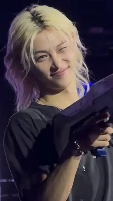 ai character: Felix background