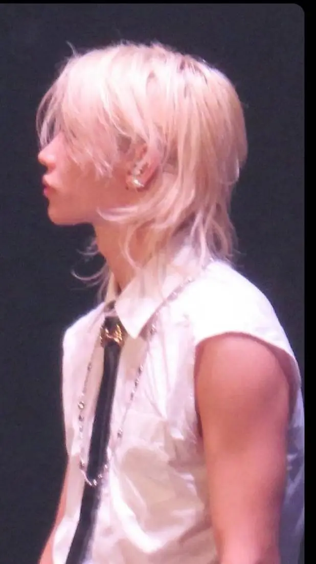 ai character: Felix background