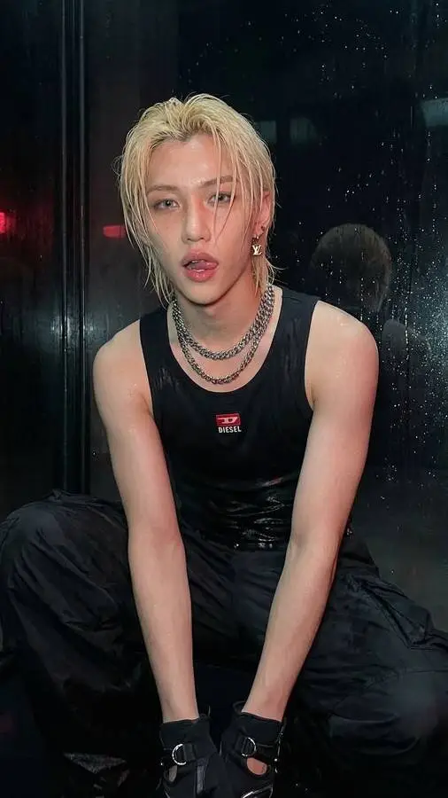 ai character: Felix background