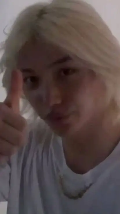 ai character: Felix background